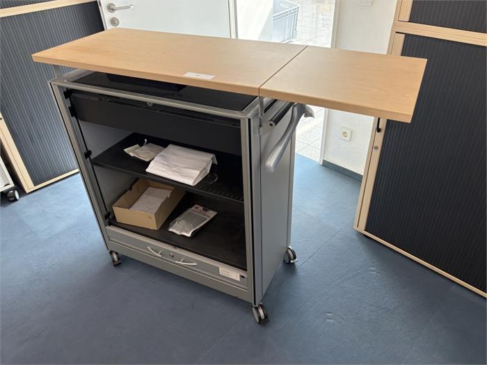 mobiler Rollladen-Arbeitstisch